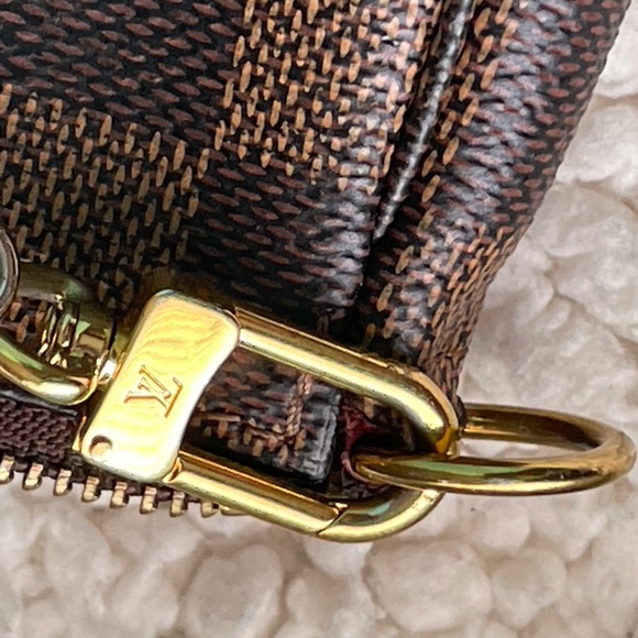 Louis Vuitton Pochette - Picture 14 of 14